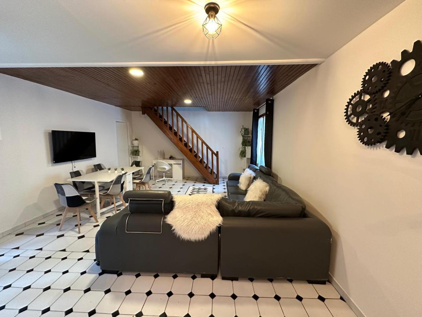 Hotel Agréable apparement dans une maison à Saint-Denis  Extérieur photo